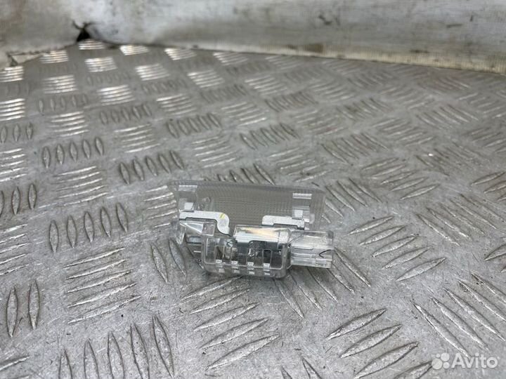 Плафон передний левый Toyota Camry V40 2azfe