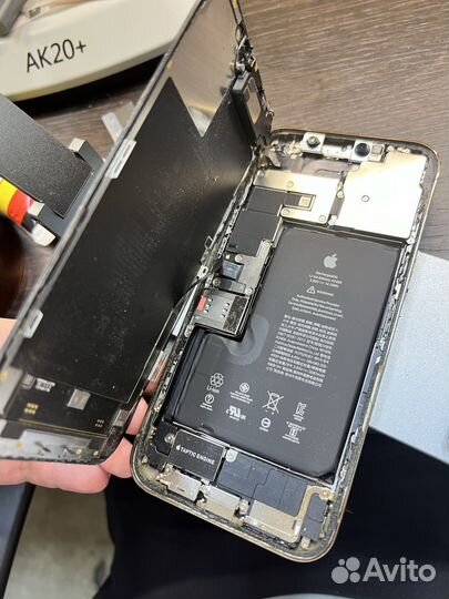 Замена аккумулятора iPhone