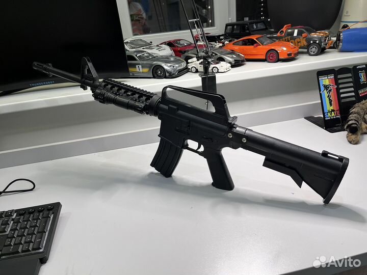 Игрушечный автомат 