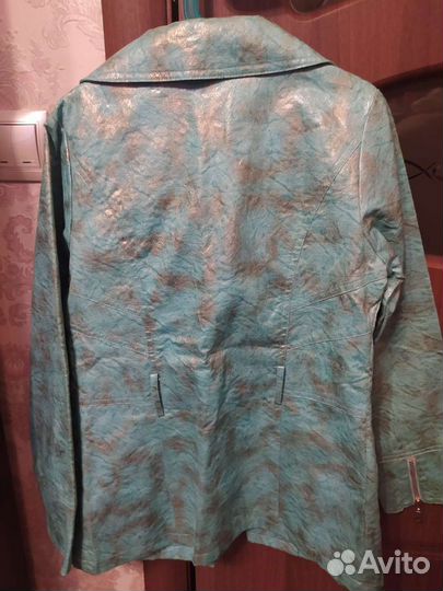 Пиджак (ветровка) для девочки рост 152