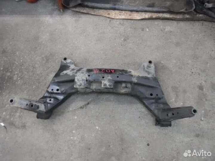 Подрамник Nissan Ad QG15 2000