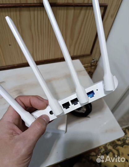 WiFi роутер Xiaomi Mi Router 4C- DVB4231GL,белый