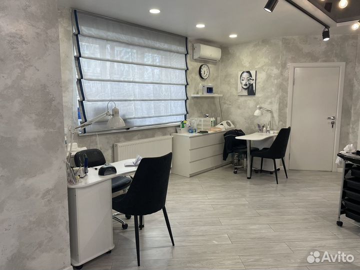 Аренда места мастера по маникюру