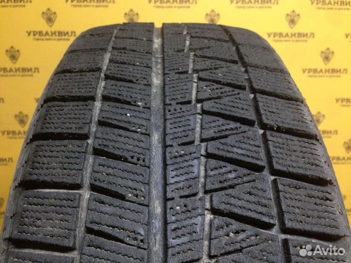 Bridgestone Blizzak Revo GZ 215/60 R16