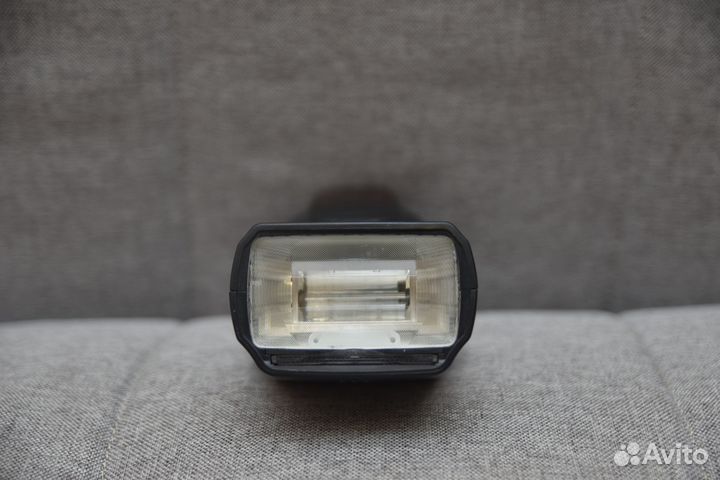 Вспышка triopo TR-586 EX