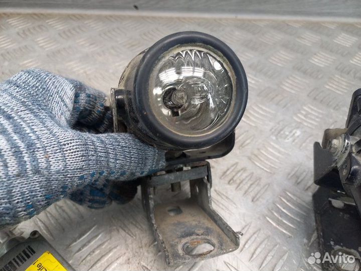 Фара противотуманная Chevrolet Blazer 2