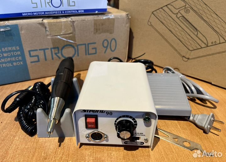 Маникюрный педикюрный аппарат