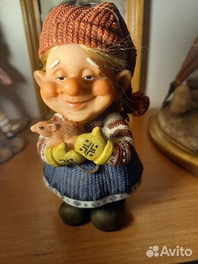 Шапокляк фигурка- сувенир