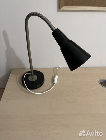 Лампа настольная