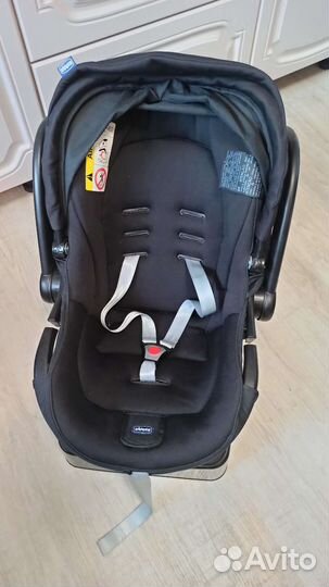 Автолюлька Chicco Artsana Universal 0-13 кг