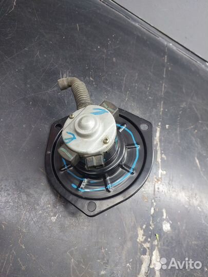 Мотор печки Hlno