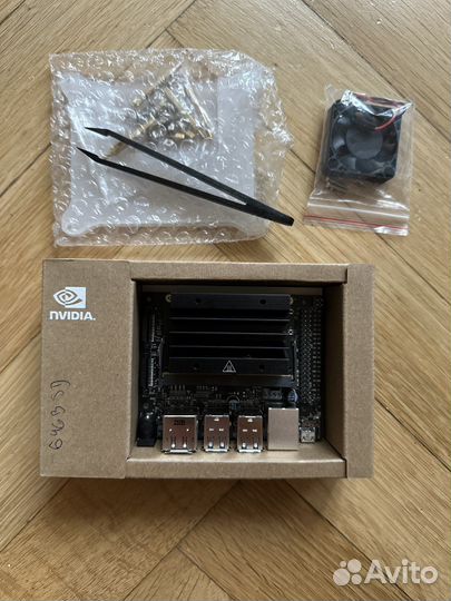 Nvidia Jetson Nano 4GB B01 + кейс + 64GB MicroSD