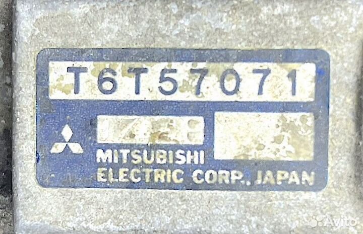 Мицубиси Распределитель зажигания (трамблер)