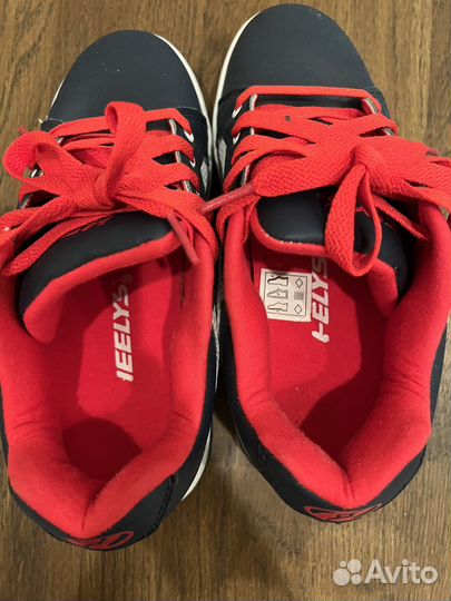 Ботинки на колесах Heelys