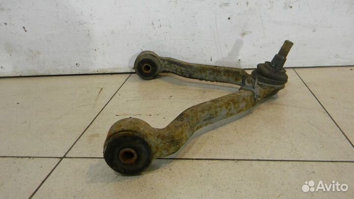Рычаг передний правый верхний