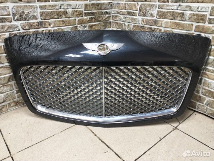 Решетка радиатора Bentley Continental GT