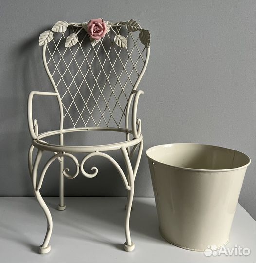 Кашпо горшок для цветов
