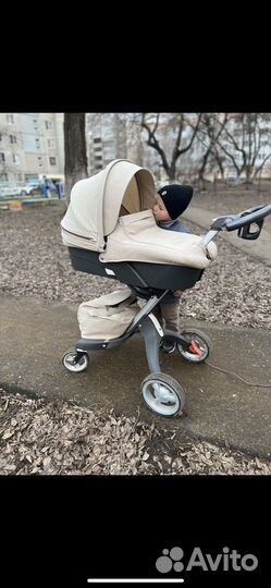 Коляска stokke