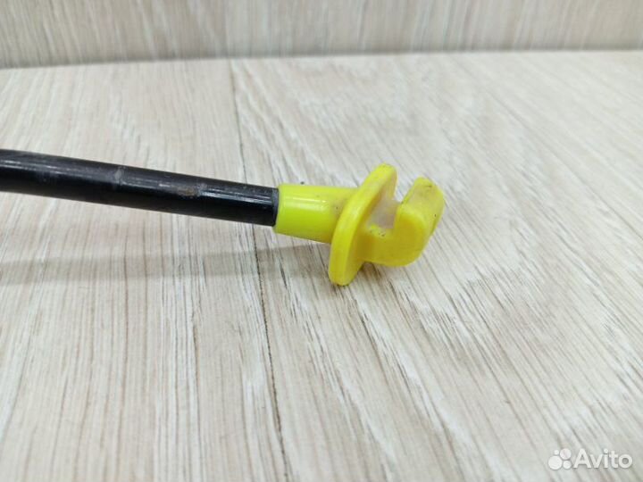 Упор капота Hyundai Solaris 2