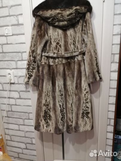 Шуба женская натуральная 48 50