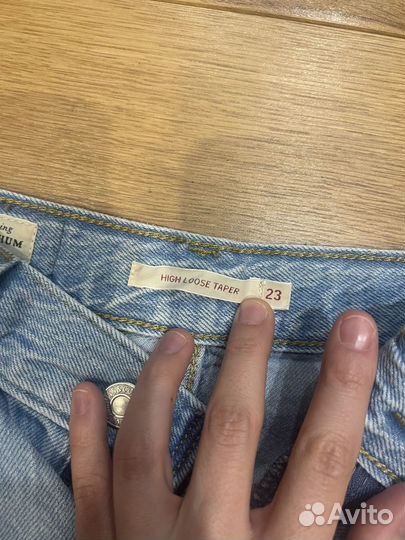 Джинсы Levis голубые