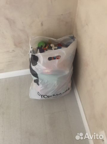 Пакет игрушек для мальчика с года машинки