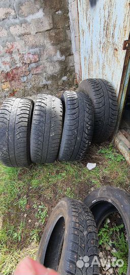 Bridgestone Ice Cruiser 7000 285/65 R17