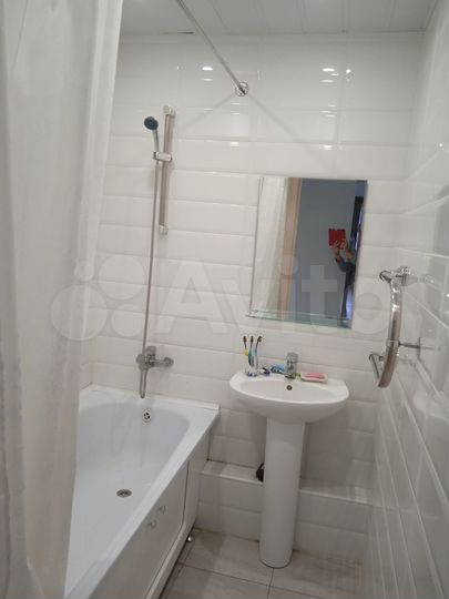 Комната 20 м² в 3-к., 8/17 эт.