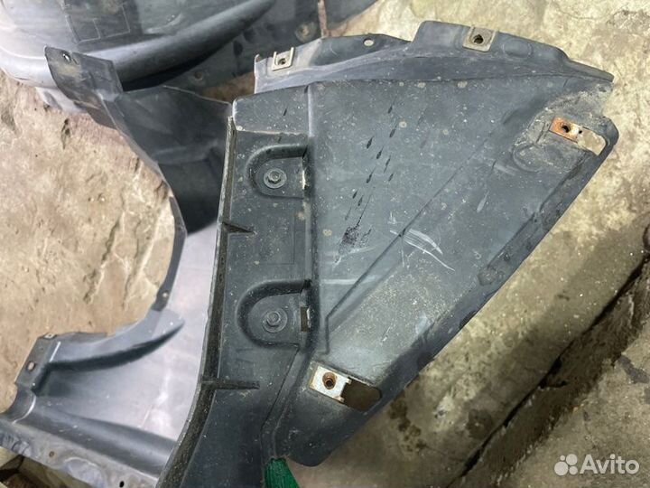 Подкрылок передний левый Bmw Х6 3.0 N55B30 2011
