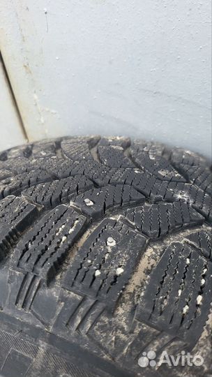 Bridgestone Blizzak Spike-01 205/70 R15