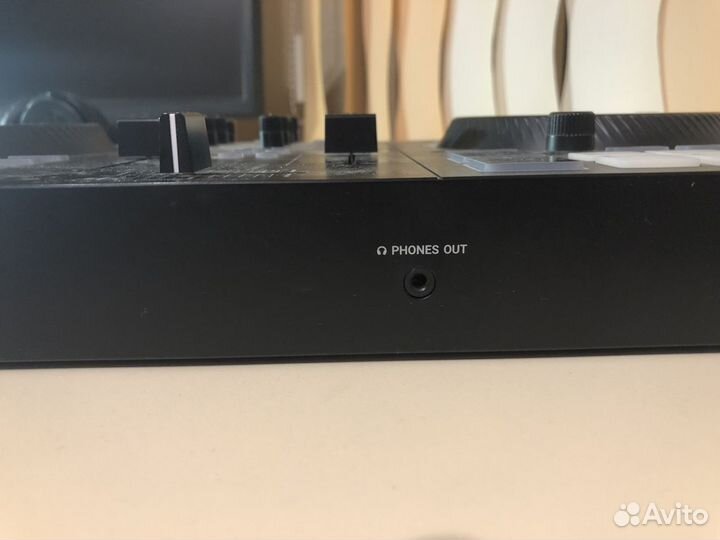 Traktor kontrol s2 mk3