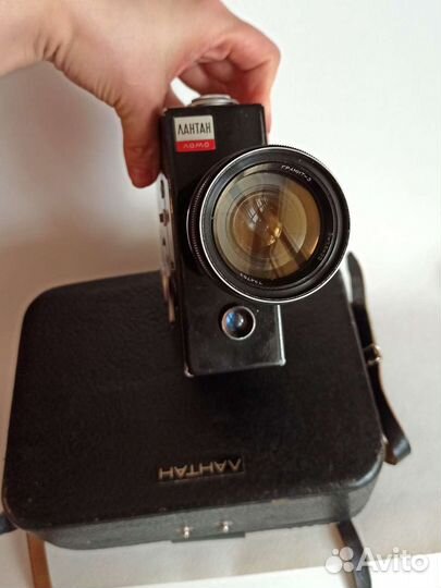Винтажная кинокамера Лантан Ломо