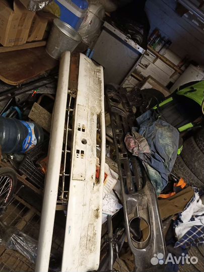 Mitsubishi L300 бампер