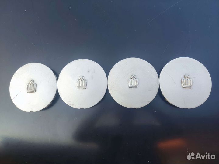 Колпак колеса Toyota crown