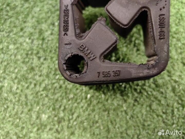 Крепление глушителя Bmw X1 E84 N46B20 2011