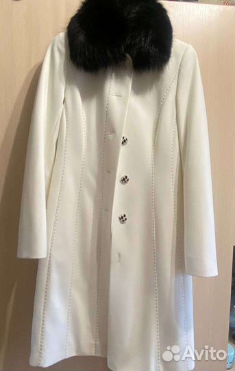 Отдам бесплатно Пальто женское 40 42