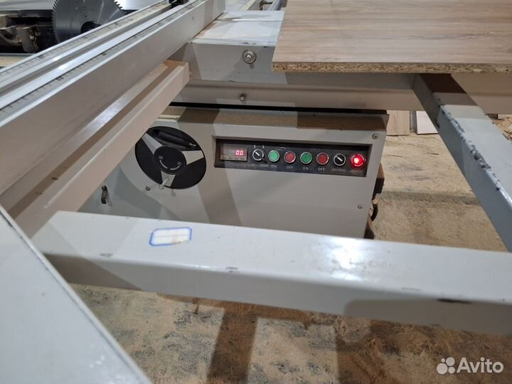 Форматно-раскроечный станок