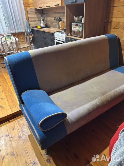 Диван книжка