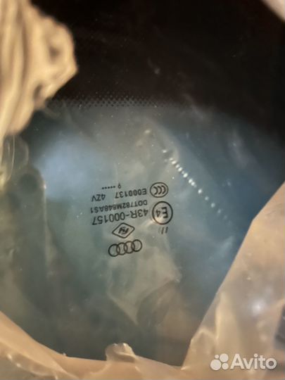 Лобовое новое переднее стекло Audi