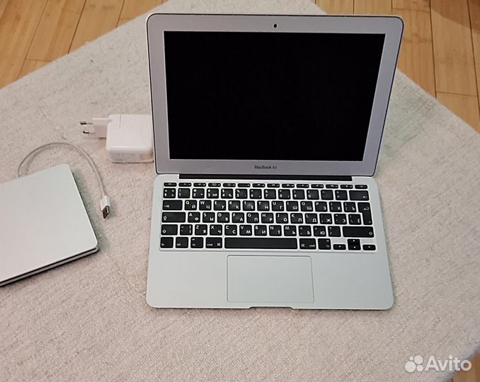 Apple MacBook Air модель: А1370