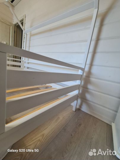 Кровать домик