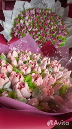 Букет из зефирных тюльпанов