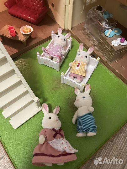 Игрушечный дом со светом Сильваниан Фемели