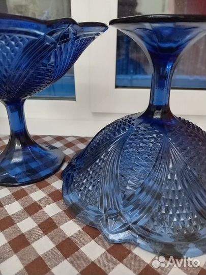 Ваза кобальт цветное стекло