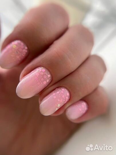 Модель на маникюр с покрытием