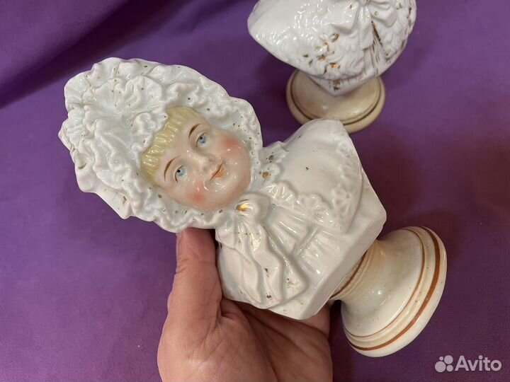 Антикварные бюсты девушек Германия