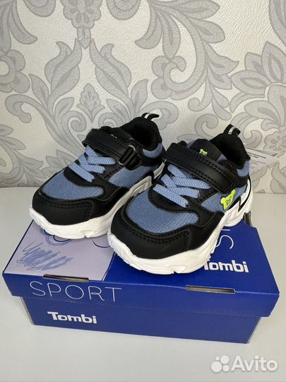 Кроссовки детские 22 размер