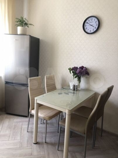 2-к. квартира, 60 м², 2/10 эт.