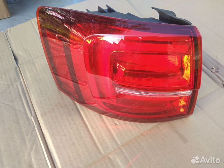 Фонарь левый volkswagen jetta 6