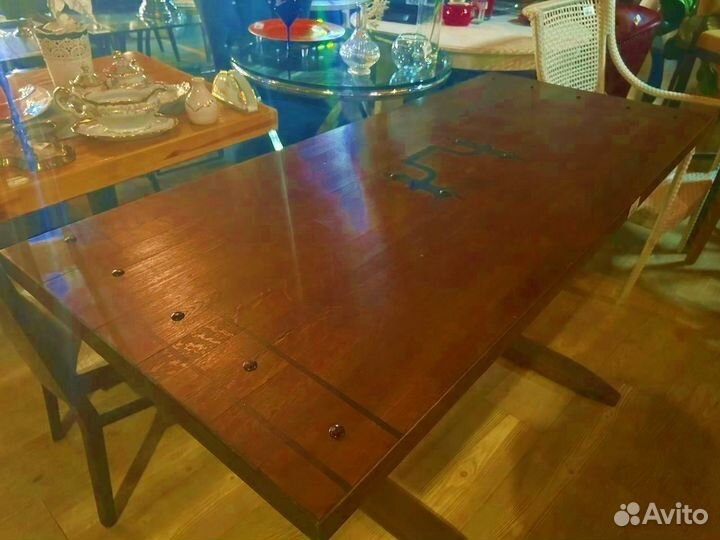 Стол из массива